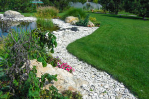 Landscape edging with stones